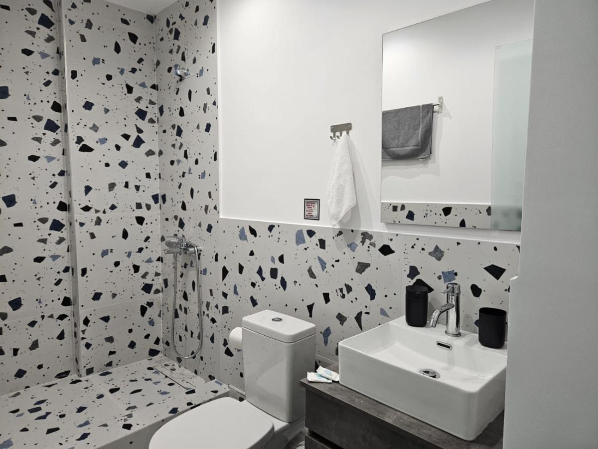 Nikis 20 Suites Athén Kültér fotó