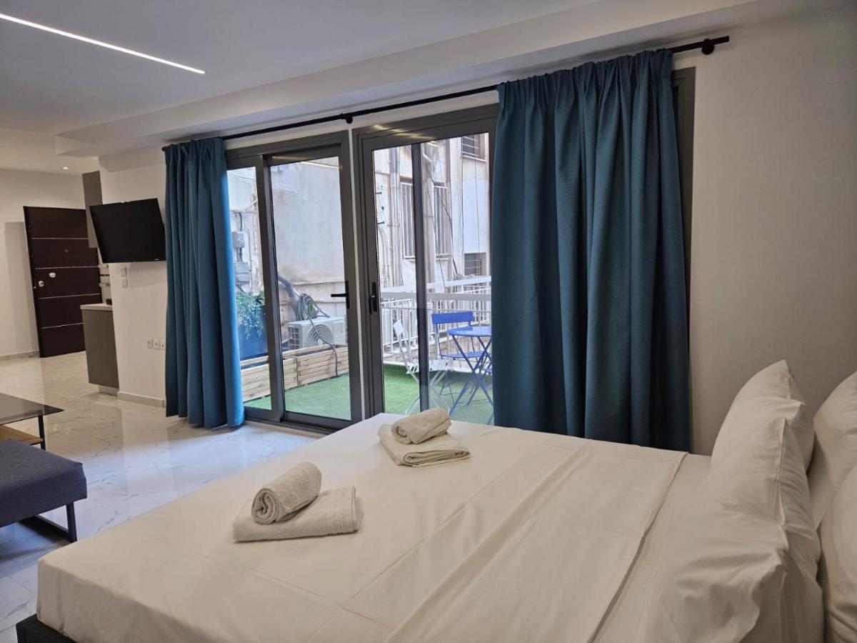 Nikis 20 Suites Athén Kültér fotó
